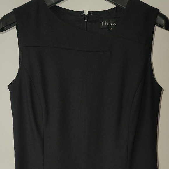 Black dress, size small - Picture 3 of 3